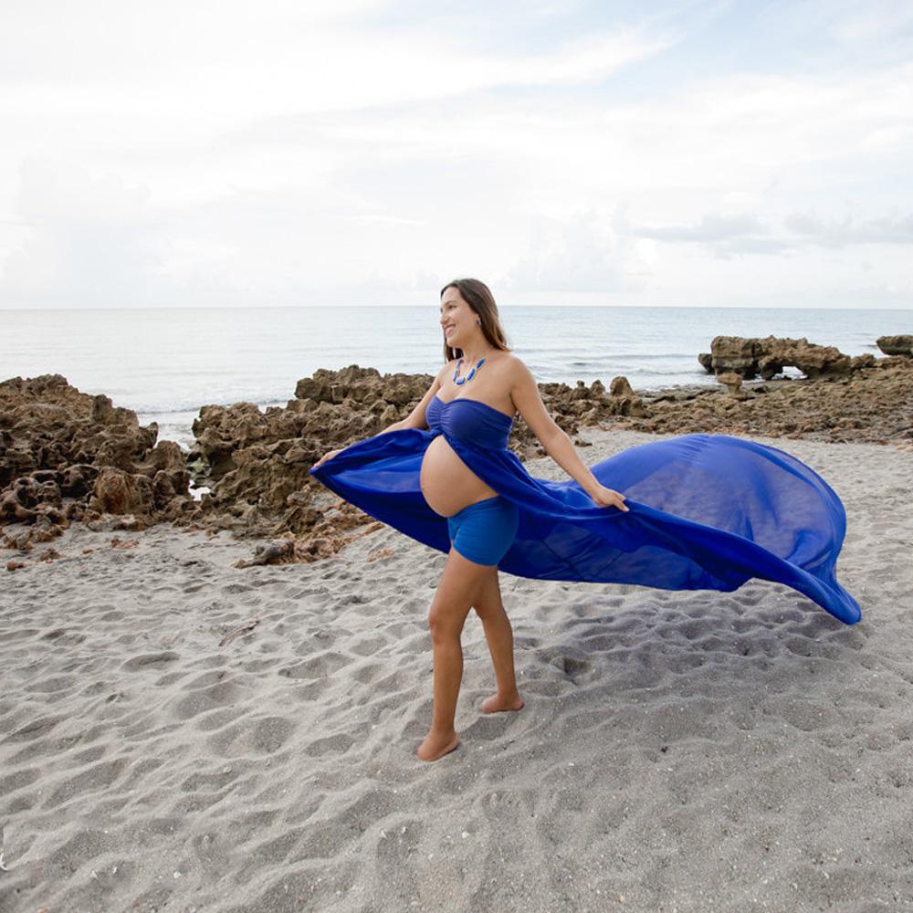 When to take maternity photos