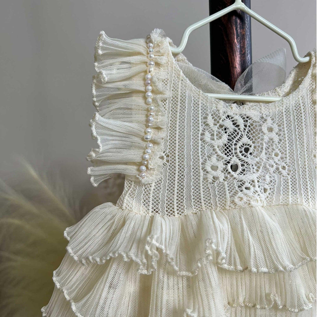 Vestido de recién nacido con tutú beige