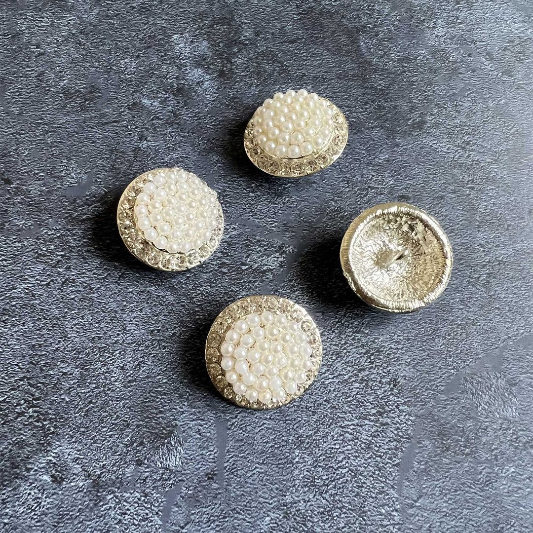 Small Pearl Round Buttons