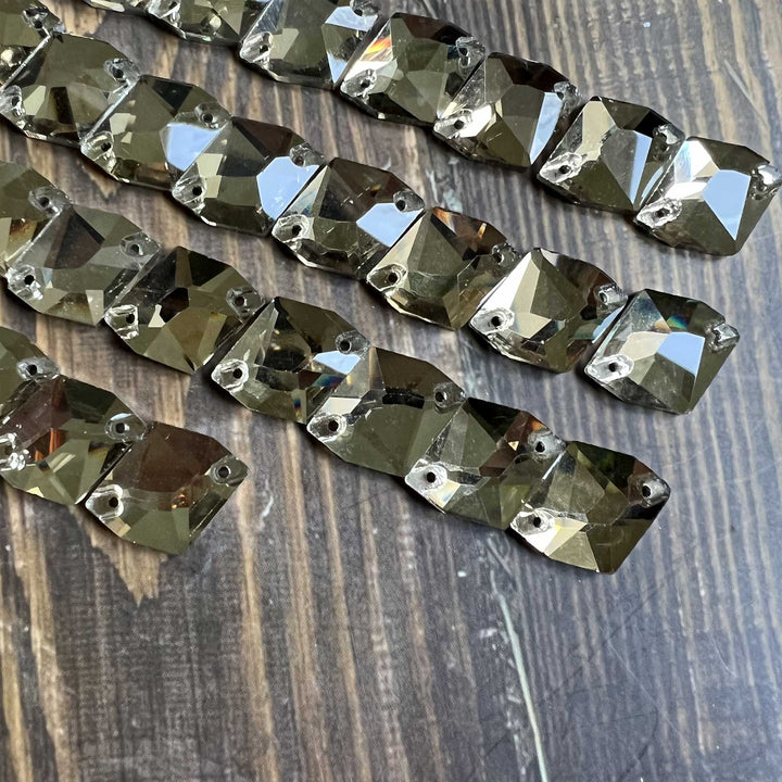 Échantillon de robe 21-24 mois (prêt à être expédié)