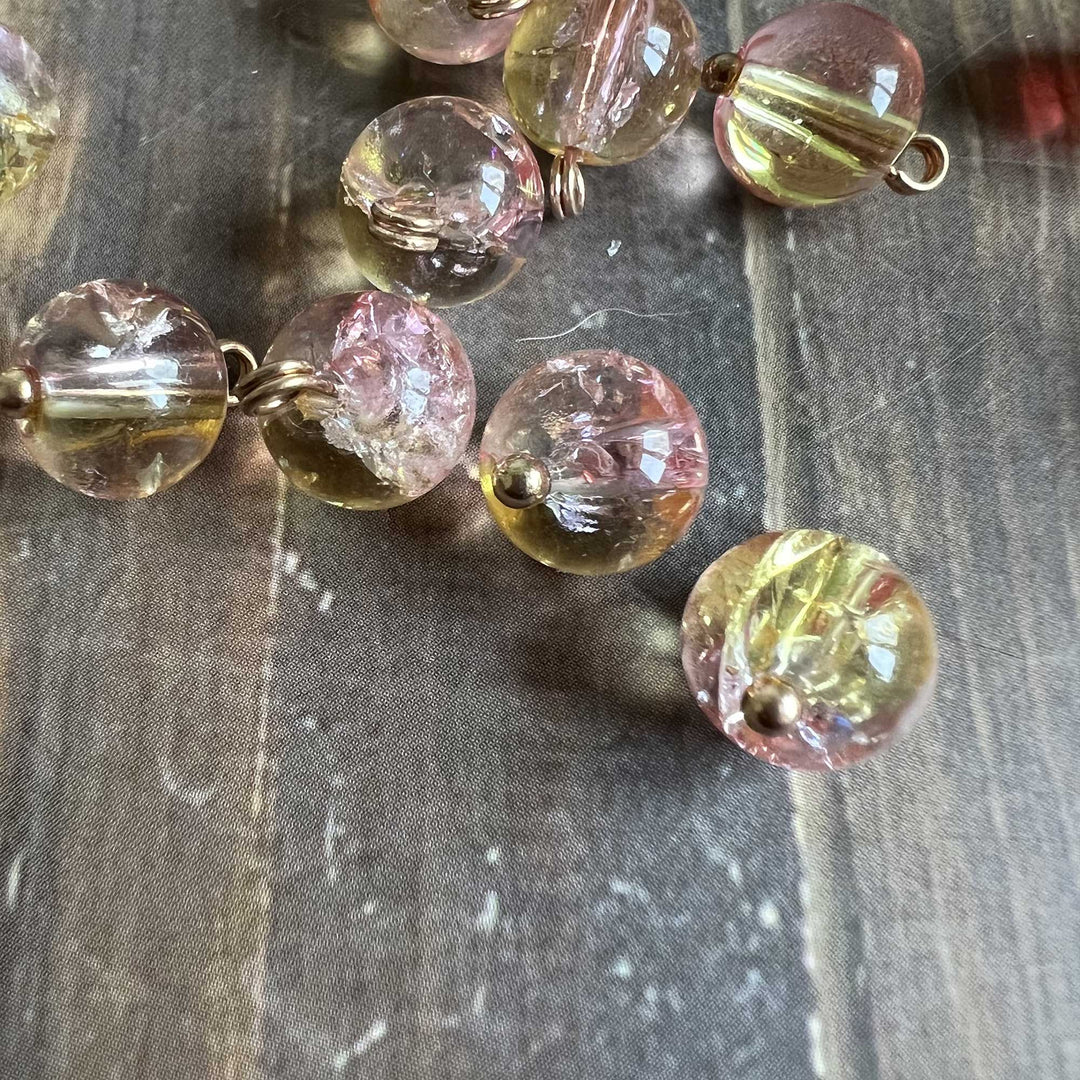 Red & Pink Round Buttons