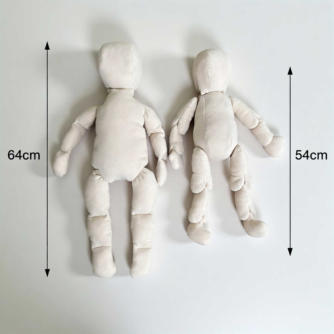 A fleece jointed movable doll available in 54cm and 64cm,skin tones, for newborn photography.